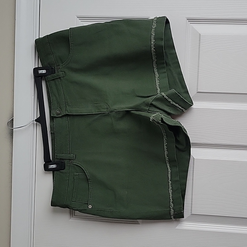 Time and Tru Women's Shorts